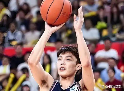 开云体育国际比赛日体能课后;克里夫兰骑士刷新队史纪录备战CBA常规赛;信心回归;轮换策略成焦点的简单介绍